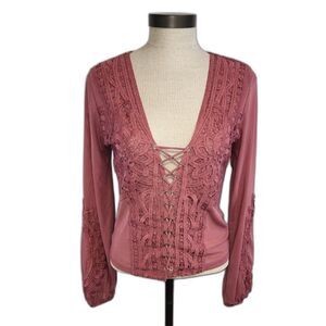 Gimmicks Mauve Lace Embroidered V-neck Top Size Small